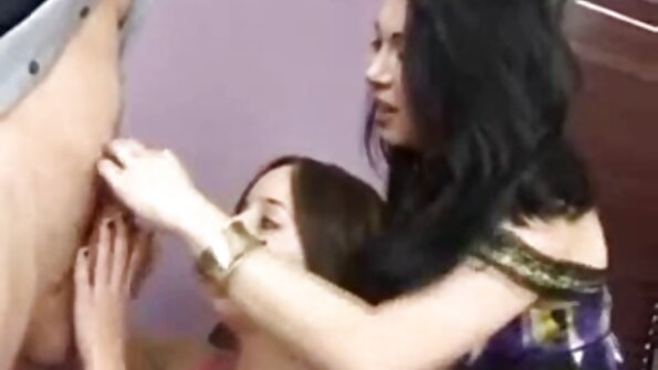 A pirang karo pus panas kapenuhan degdegan gedhe hard