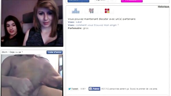 A cilik susu bimbo nemu dheweke dipun cukur cunt kabungkus hard ing amben