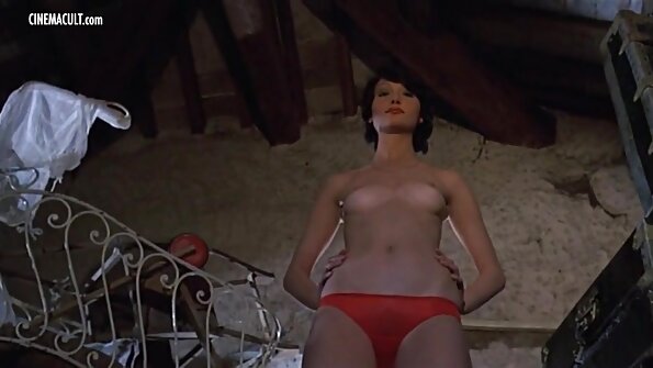 Banging ing jedhing umum karo pelacur super cute