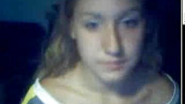 A pirang mbukak dheweke bokong banjur dheweke nemu sawetara akeh needed ramming