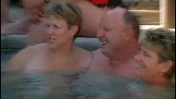 A pirang karo alam susu wis dilat dheweke wong bokong lan pitik jago