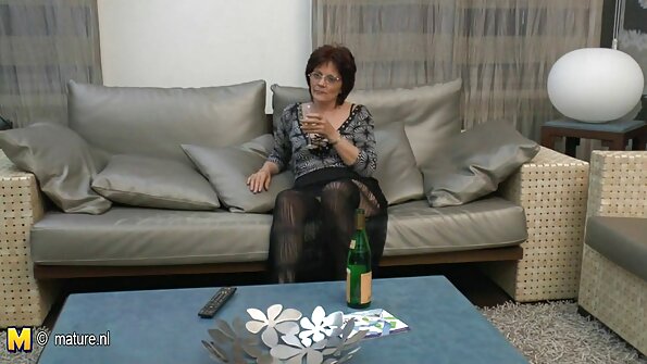 A abang wis njupuk kena dening pirang ing wong telu