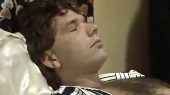 Asa Akira ndadekake kontol gedhe lan dheweke slutty pus