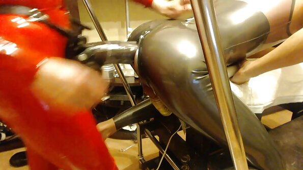 A pirang karo bokong babak becik nampa gaya doggy jago hard