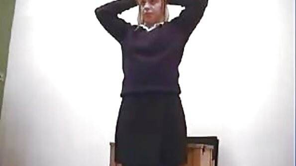 A milf lan remaja sing saingan ing jago ngisep kontes