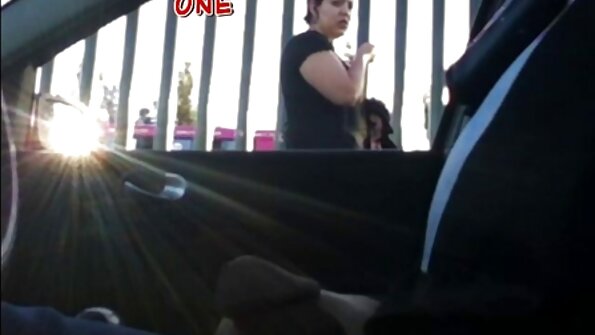 A brunette karo becik cunt iki njupuk dheweke entuk kapenuhan munggah