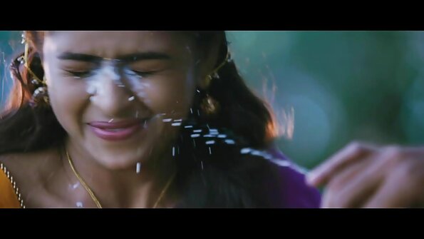 A bayek karo sawetara wong lanang sing digunakake ing dheweke nyenyet bolongan