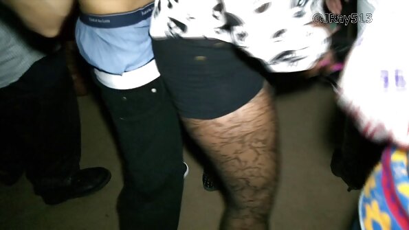 A cah wadon karo bokong babak becik bajingan ing video panas iki