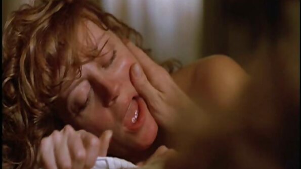 Allie kabut bajingan saka konco dening kang amba udan kontol